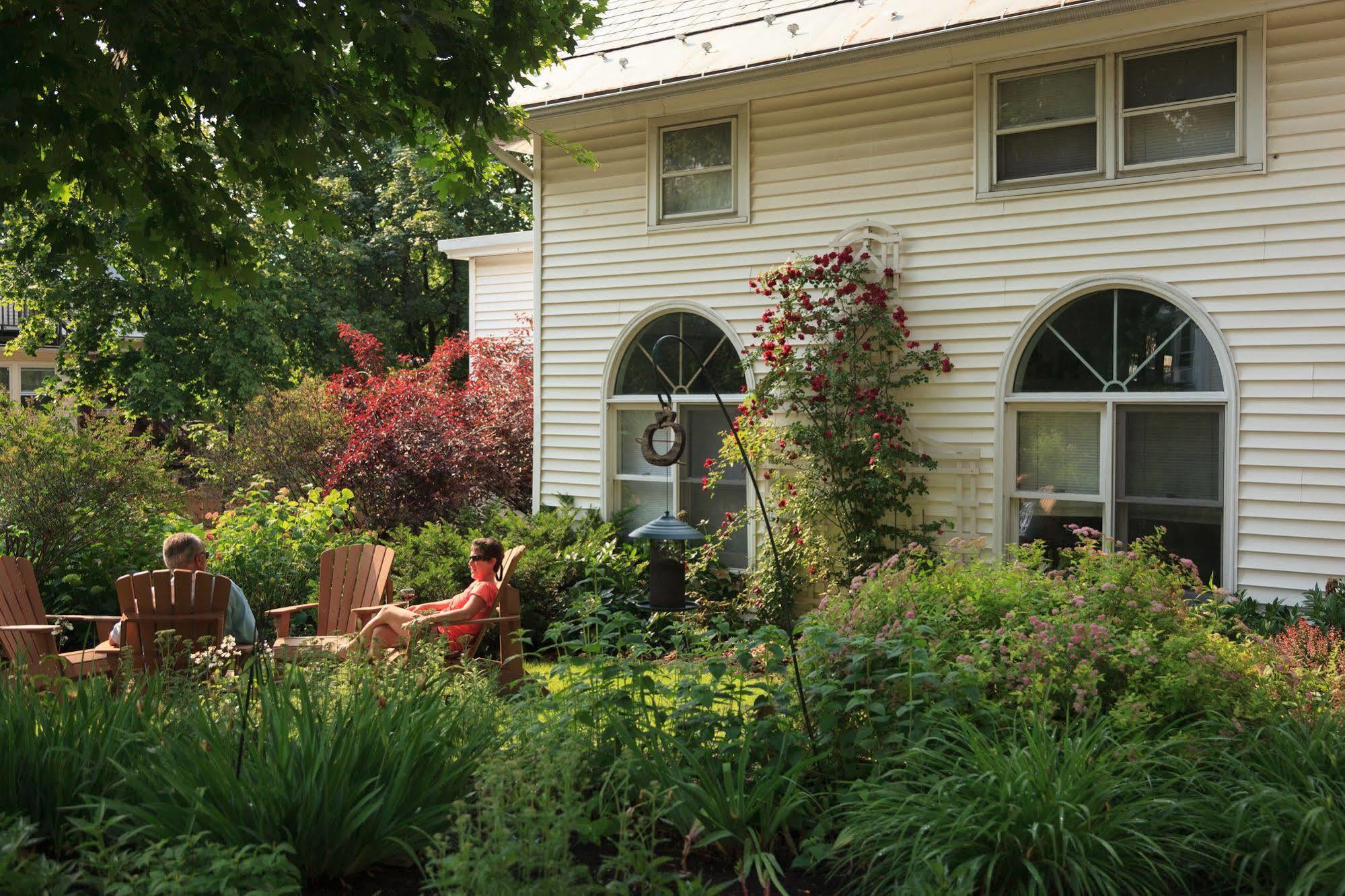 Lang House On Main Street Bed & Breakfast Burlington Dış mekan fotoğraf